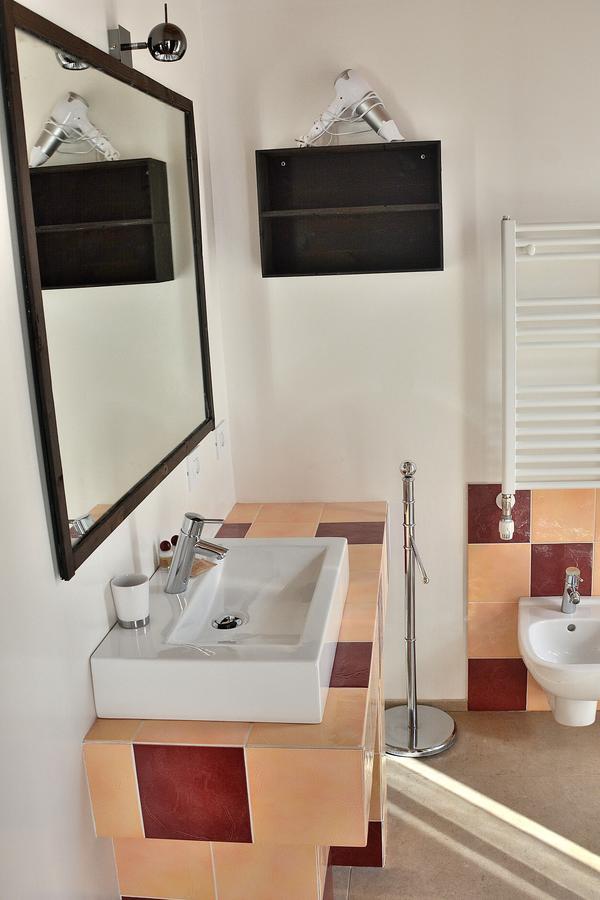 South Apartment With Pool Torri Del Benaco Exterior photo